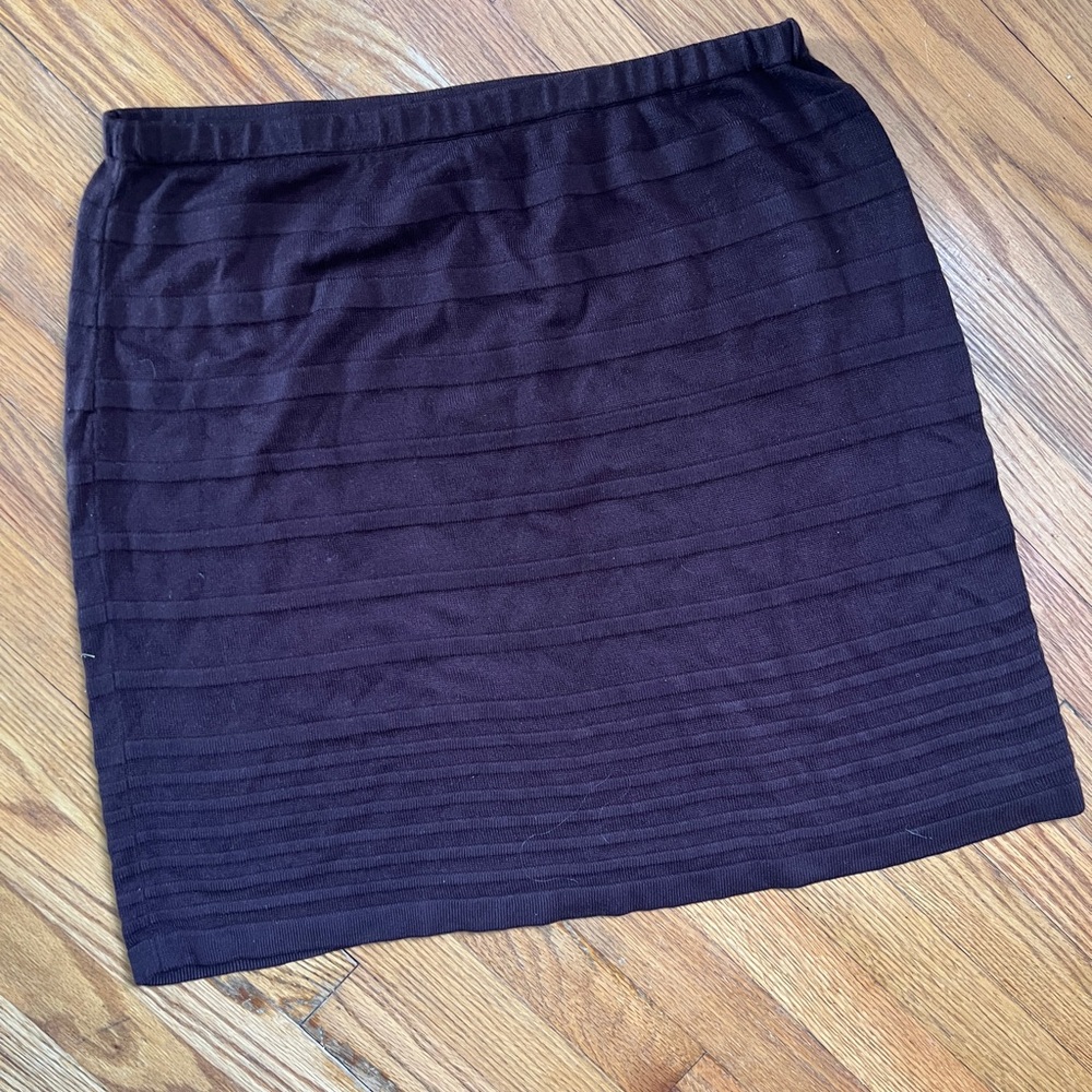 Knitted midi skirt